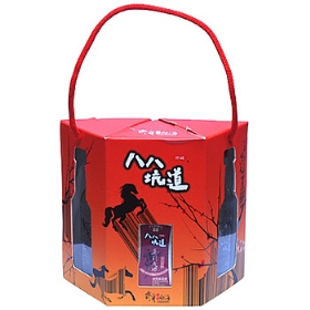 �˰˿ӵ�50��50��������ƷС�ư���װ��У�