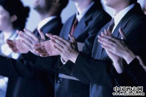 �������Ѻ�ʱ���İ׾�Ӫ��֮��