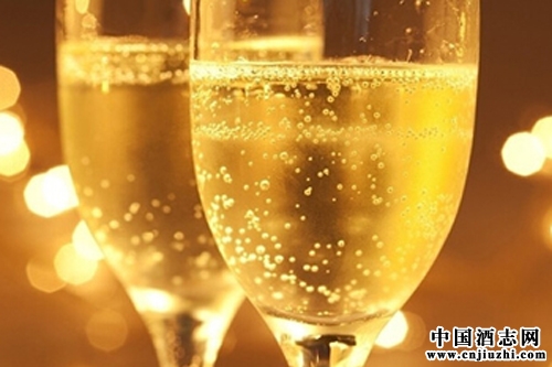 2015���ϰ������ݾƽ�������Ϊ��˫����