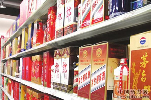 �������ڰ׾��г����ȣ��и߶������߸�