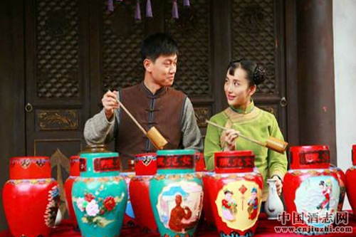 Ů����6900��Ͷ�����ӹ�棬�˶��ƾ�ǧ���г�