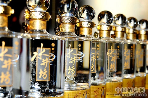 һ���߰׾����Ϊ��˳�۸�ӭ���